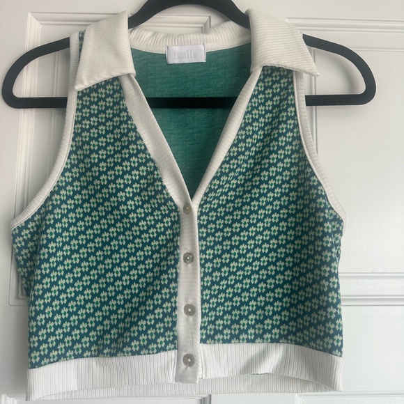 Collared green tank top - Picture 1 of 3
